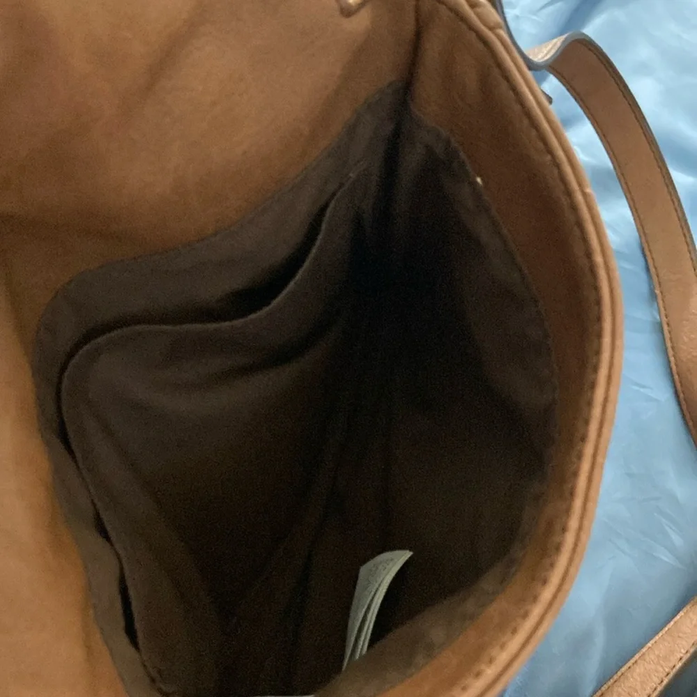 Abercrombie & Fitch Brown Leather Crossbody Bag - Picture 5 of 6